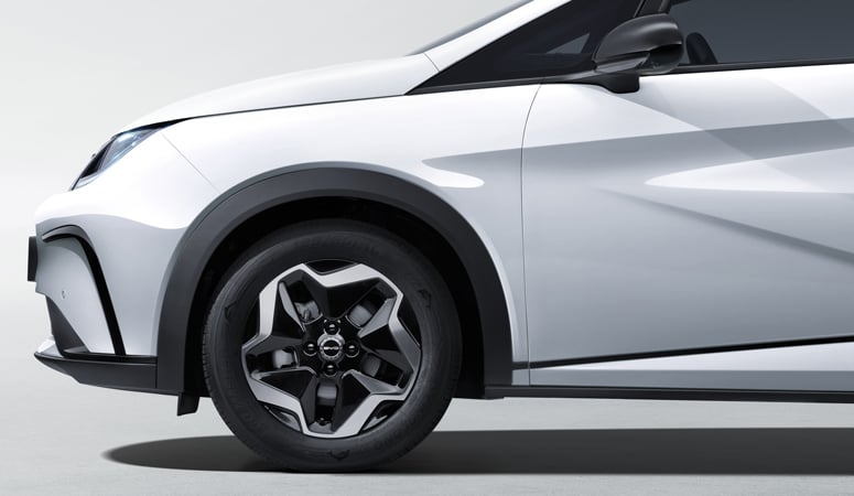 BYD DOLPHIN Exterior View 4